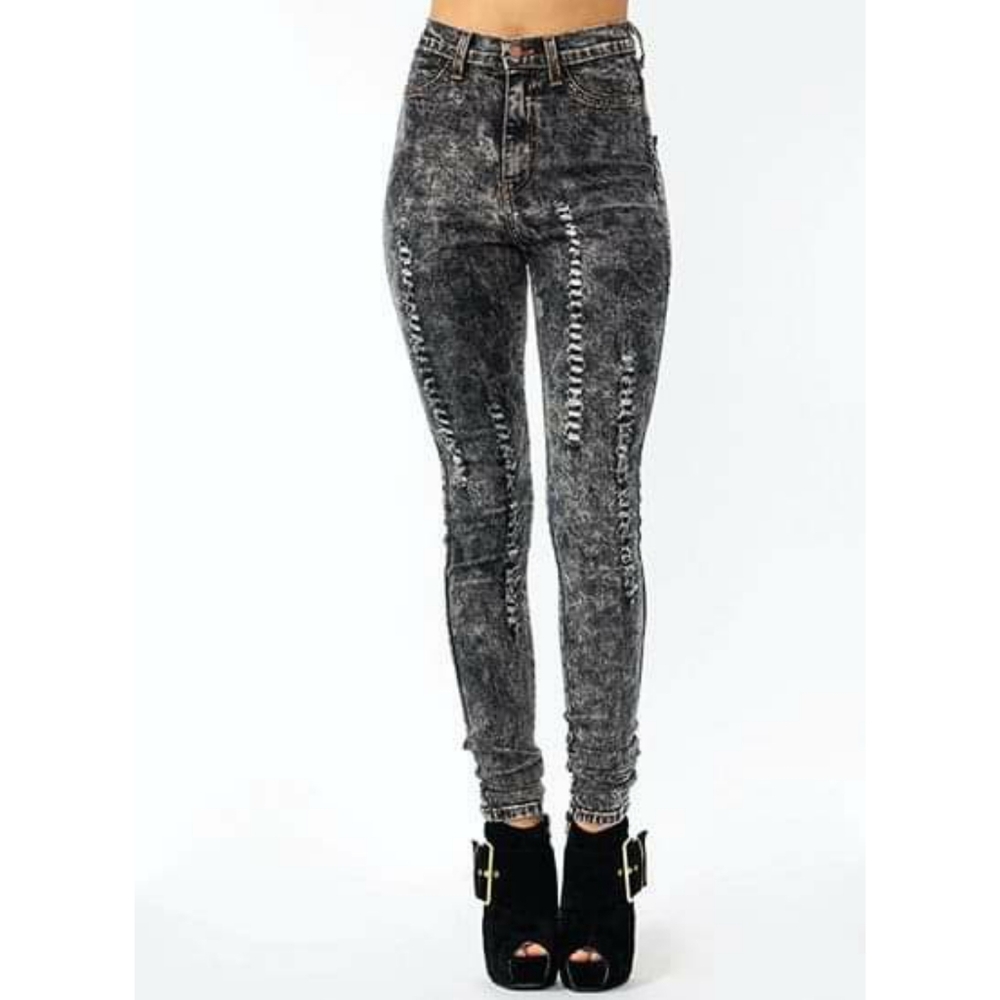 Shredded pom pom jeans